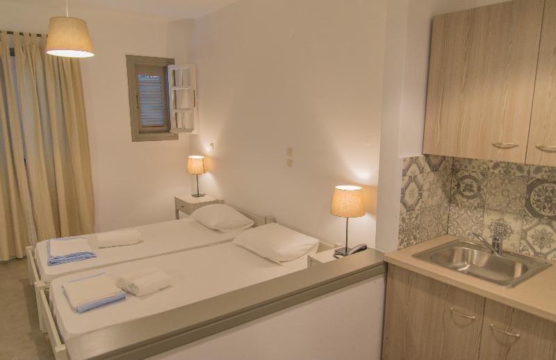 Ostria Hotel & Apartments Gavrio Exterior foto