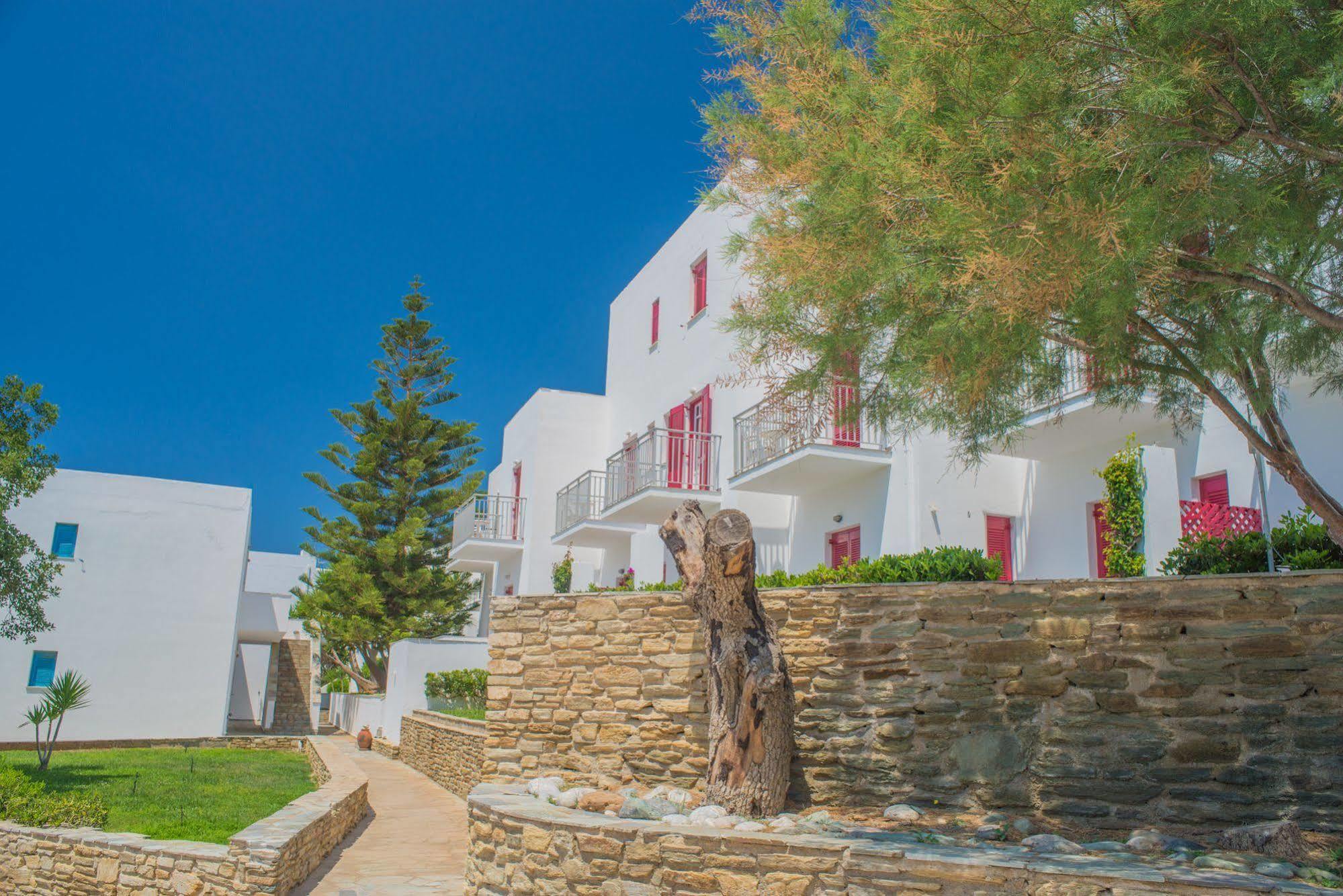 Ostria Hotel & Apartments Gavrio Exterior foto